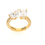 Cashé Moi Es Toi Bridal Ring 18kt YG Lab Diamond Pear 2.05ct & Emerald 2.05ct - Melee 1.48ct / 5.58cttw EVVS2 IGI 5.8gr Size 6.75 RN00174
