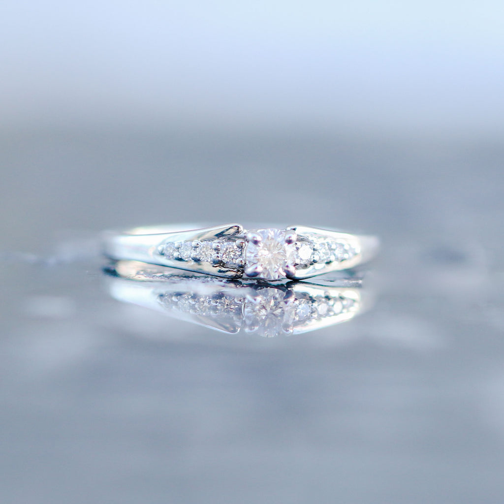 Little Round Diamond Ring Size 6 18kt WG 2.06gr 0.30cttw RN00105