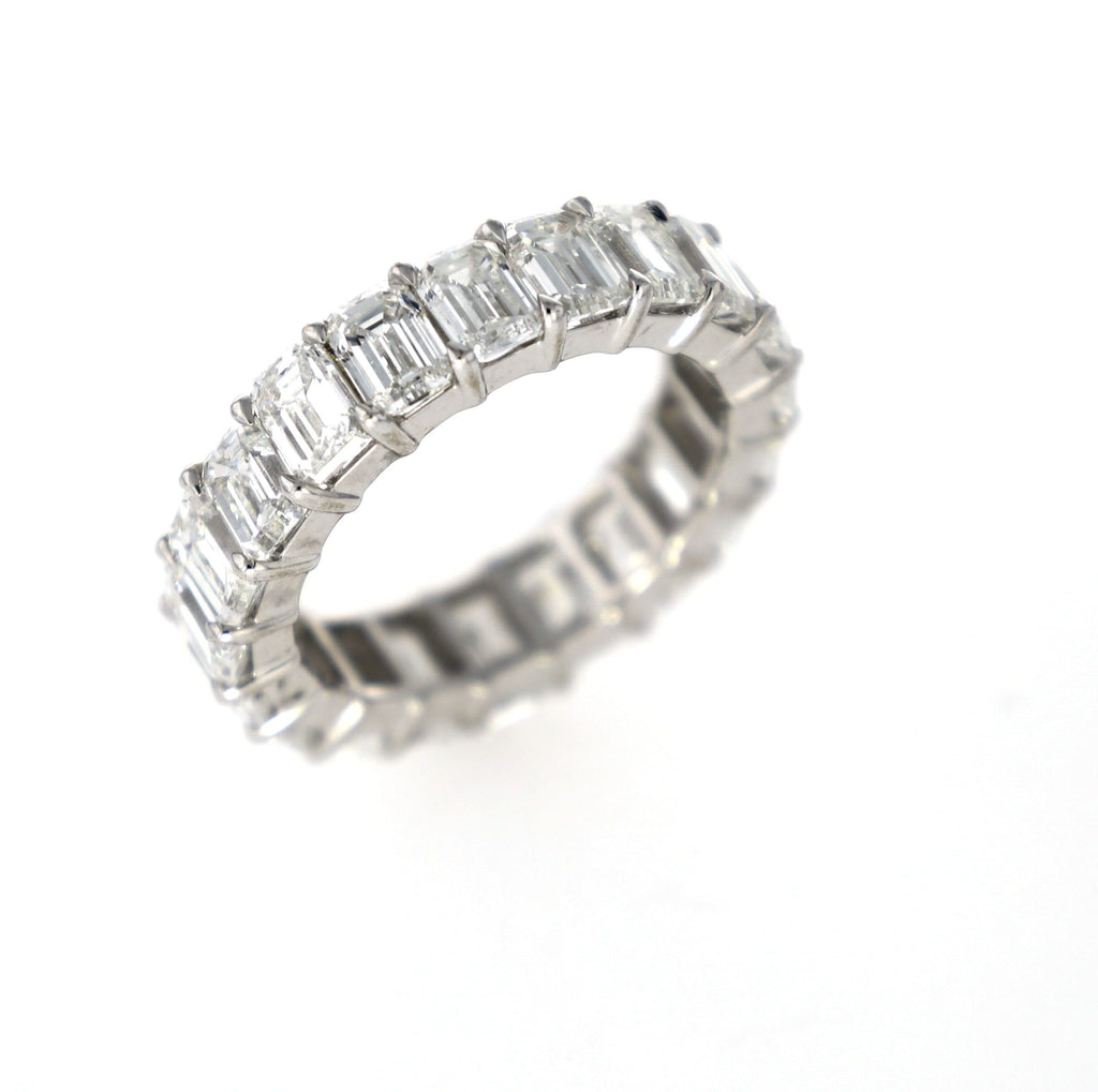 Eternity Band Emerald Stones 14kt WG 8.30cttw LAB 5.48gr Size 8 RN00164