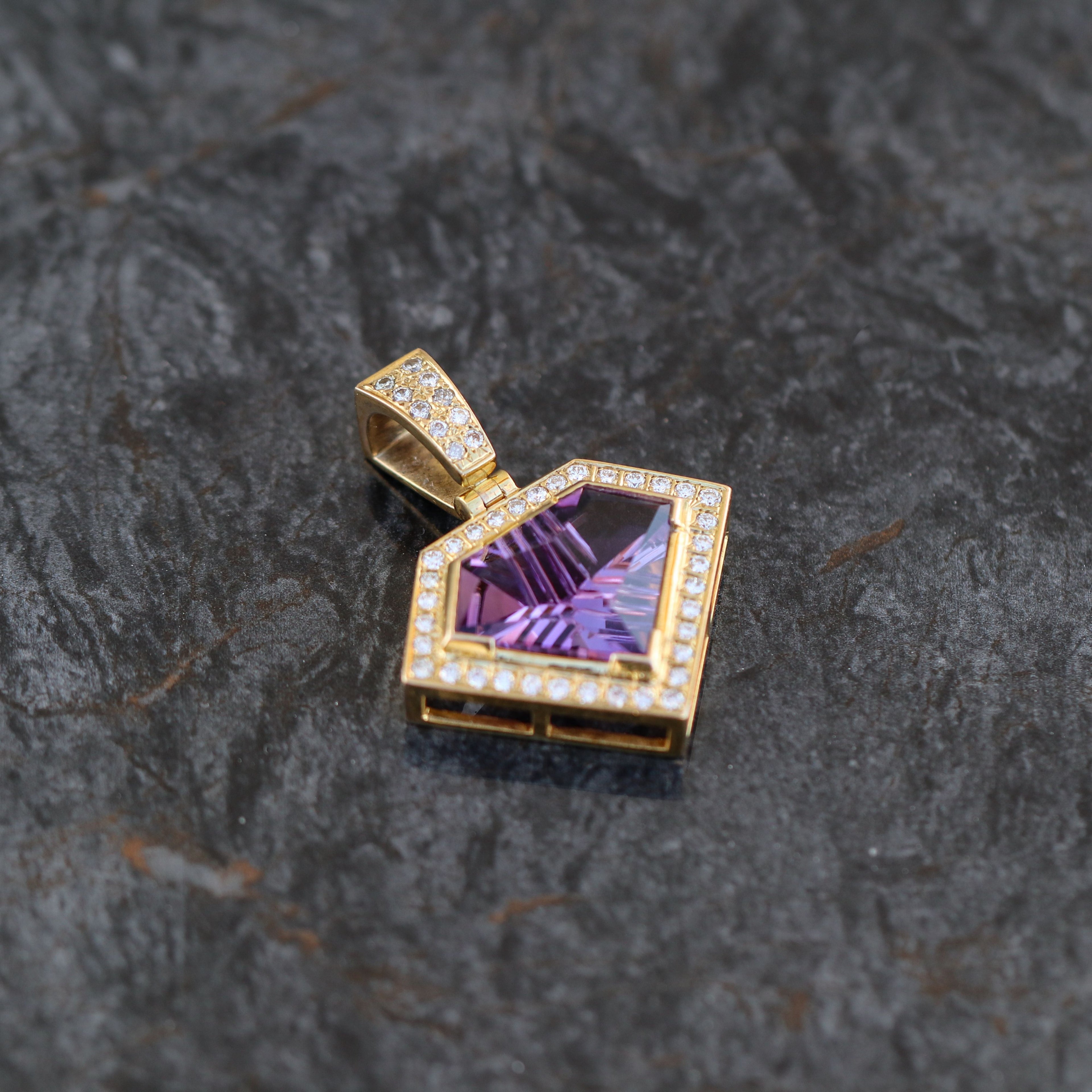 Diamond Amethyst Pendant 10kt YG 15.5gr 1.75" PN00141