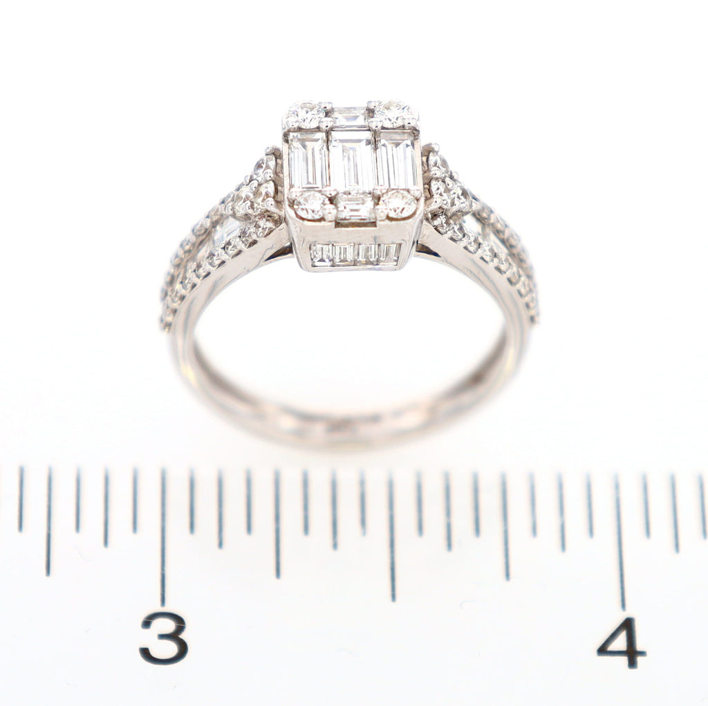 Baguette and Round Cashé Engagement Ring 18kt WG 5.1gr 1.51cttw SI-GHI RN000376