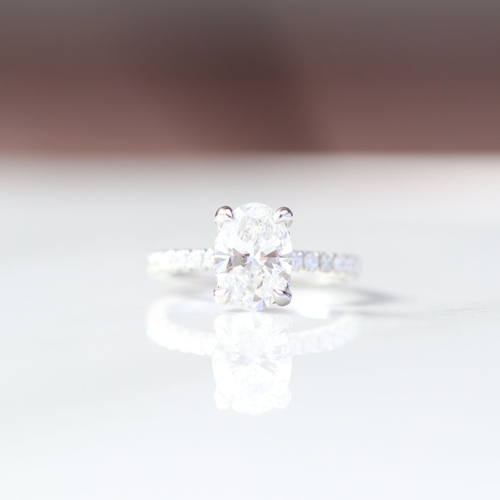 Engagement Ring Oval Center Diamond LAB 2.00ct VVS E 3EX 18KT WG 4.05GR NATURAL 0.75CTTW MELEE SI/VS/FG RN00146
