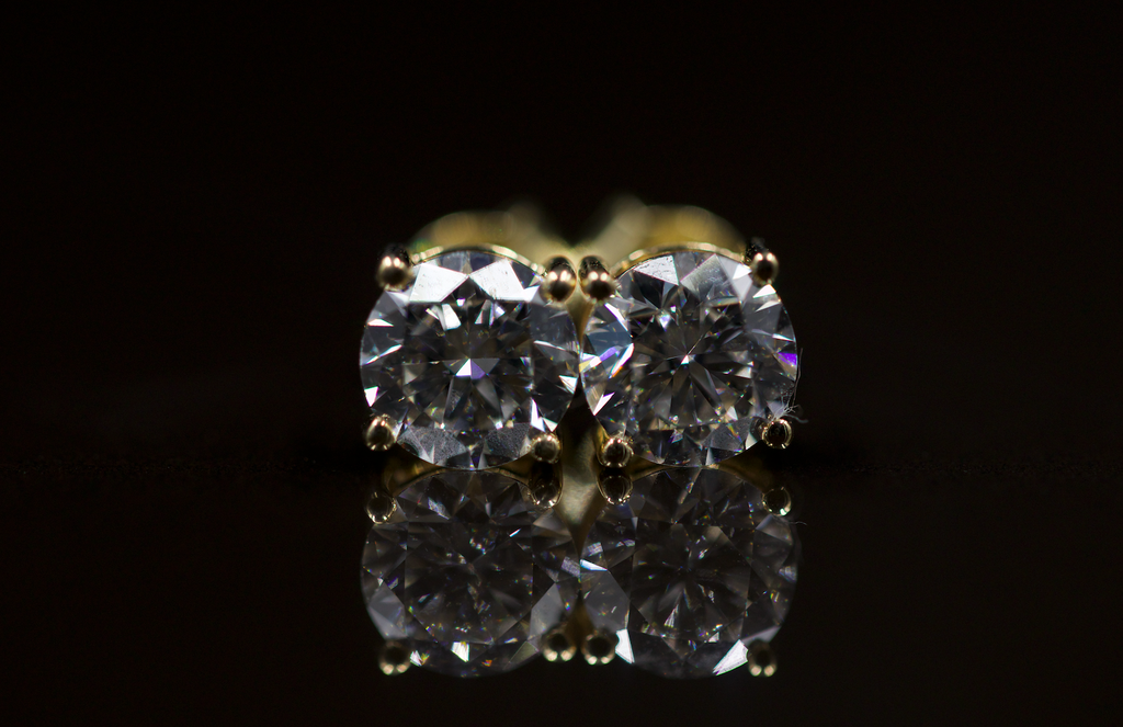 Martini Diamond Studs 14kt YG 1.55gr 2.10cttw LAB VVS D-E Color ER00204