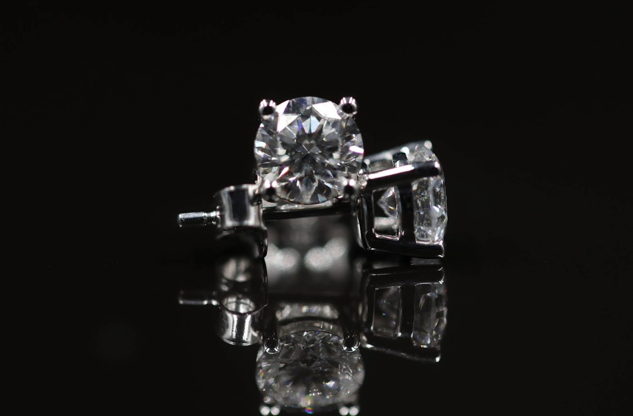 Martini Diamond Studs 14kt WG 2.1gr 2.00cttw LAB VS E-F Color ER00203